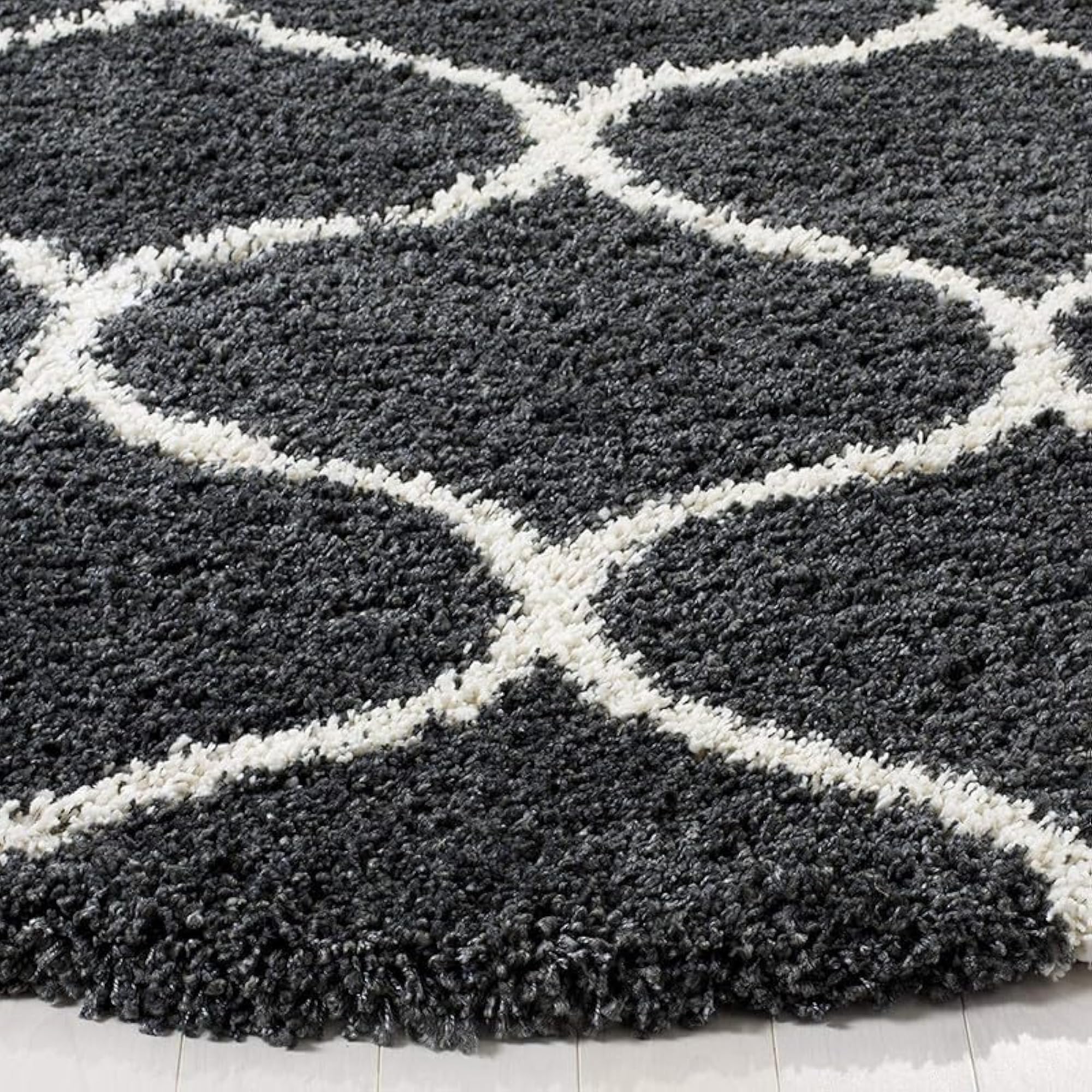 Diamond Pattern Area Rug for Living Room